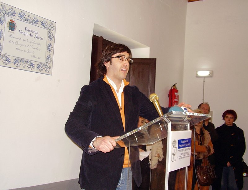 La inauguración de la Asociación - alocucion_09